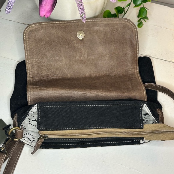 NWT Myra Gingerbread Crossbody Bag - Picture 7 of 10
